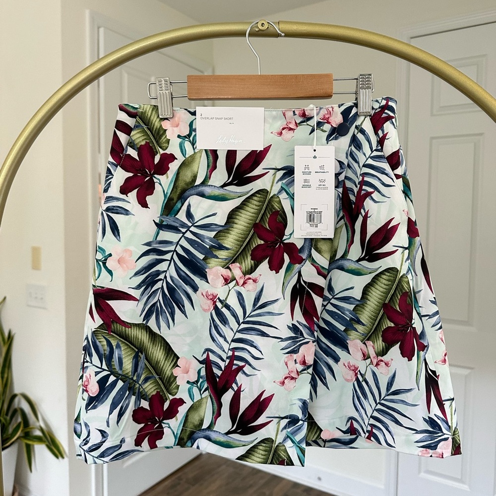 NWT Lady Hagen Overlap Snap Skort